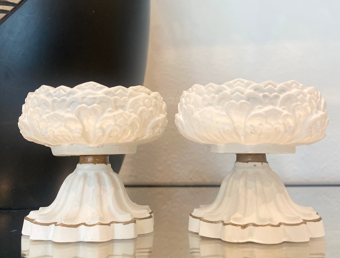 Vintage Petal Glow Tea Light Holder (Set of 2)