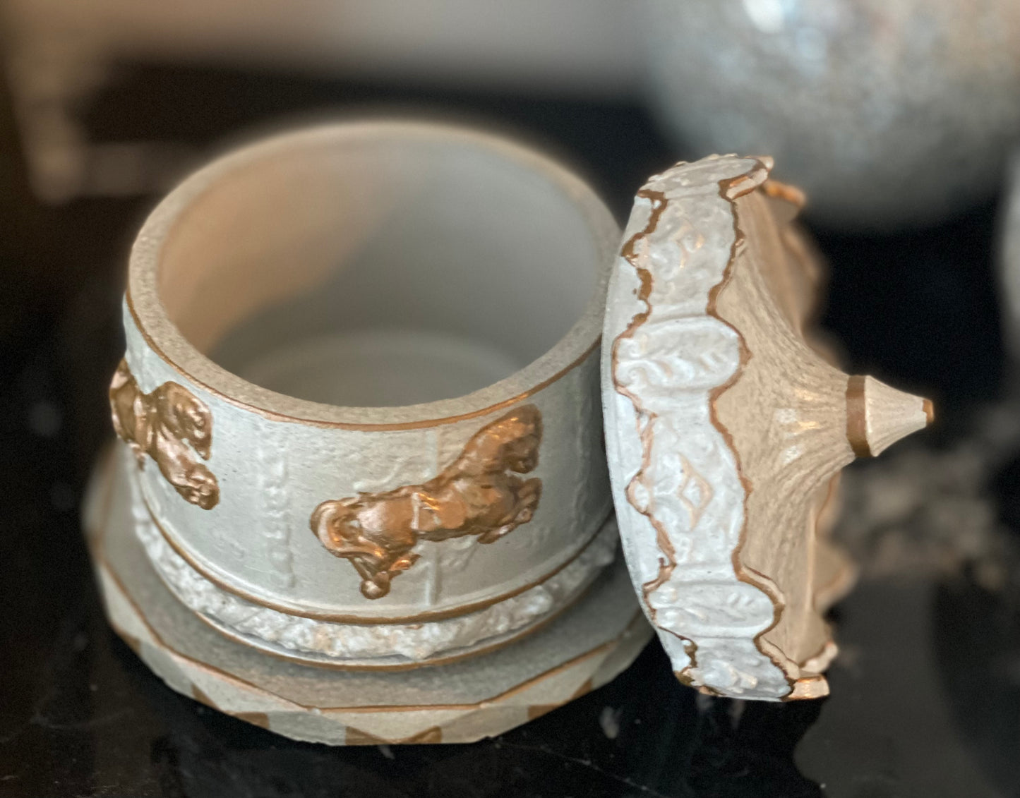 Carousel Container with Coaster 4.5”H x 4”W